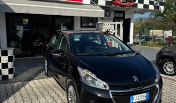 PEUGEOT 208 1200 CC GPL full