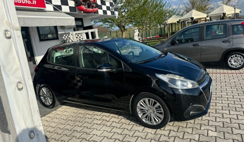 PEUGEOT 208 1200 CC GPL full