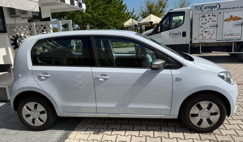 VOLK UP cng metano navigatore,sensori parcheggio full