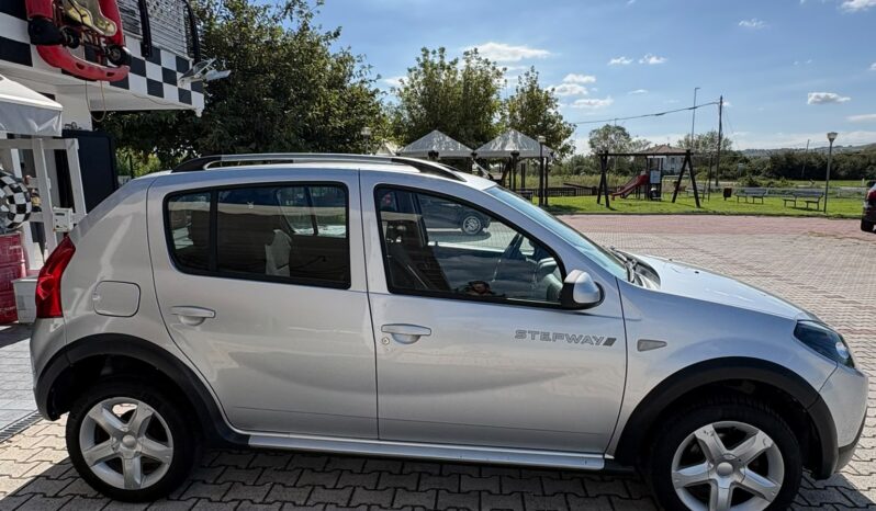 DACIA SANDERO HDI 1500 CC full