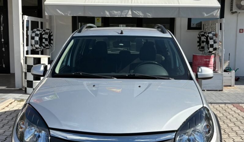 DACIA SANDERO HDI 1500 CC full