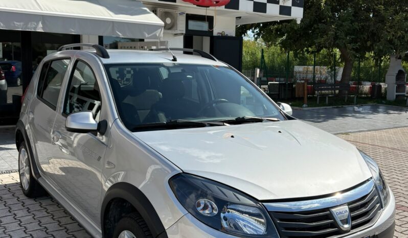 DACIA SANDERO HDI 1500 CC full